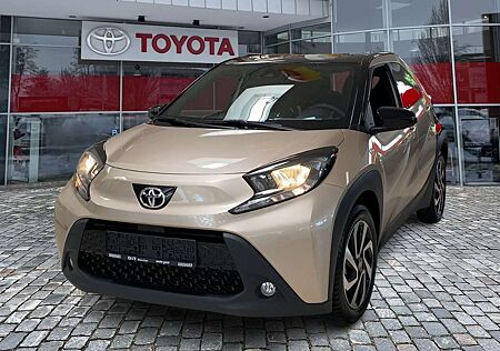 Toyota Aygo 1.0 Pulse FLA ACC SpurH KAM Navi SHZ