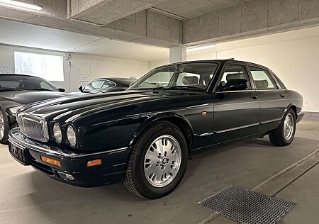 Jaguar XJ6 XJ 4.0 Six**Sovereign**BRG**Sammler**H-Kennz. 1+