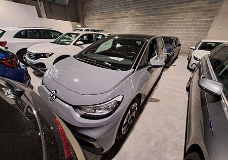 VW ID.3 Volkswagen PRO 150KW/18Z./ACC/LED/AMBIENTE/WÄRMEPUMPE