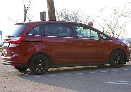 Ford Grand C-Max Titanium 1.5 EcoBoost