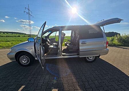 Kia Carnival 2.9 CRDi EX