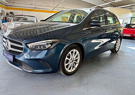 Mercedes-Benz B 200 Style Multibeam LED Car Play Totwinkel Spur