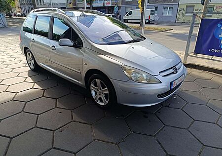 Peugeot 307 SW Premium erst 128000 Klima 1Hand