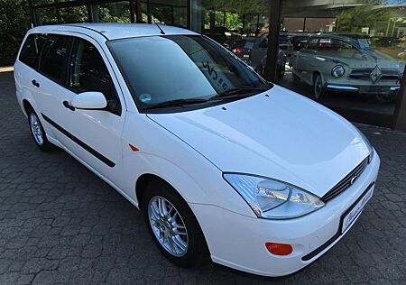 Ford Focus Turnier 1.6 Ambiente *nur 67 TKM*1.Hand*Scheckheft