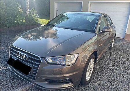 Audi A3 1.4 TFSI cylinder on demand ultra Limousine Amb