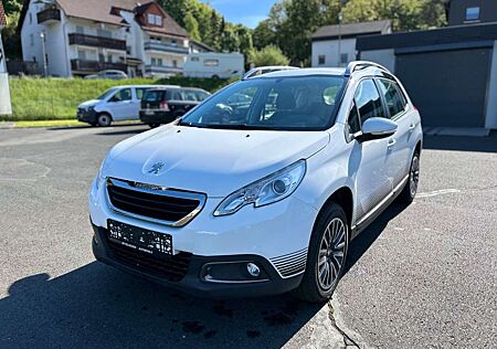Peugeot 2008 Active 2.HAND/AHK/KLIMA/TEMPO/BT/