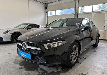 Mercedes-Benz A 200 gebraucht kaufen Mercedes-Benz A 200 d Progressive*LED*Navi*Fernlichtass* LED+Navi+SHZ+