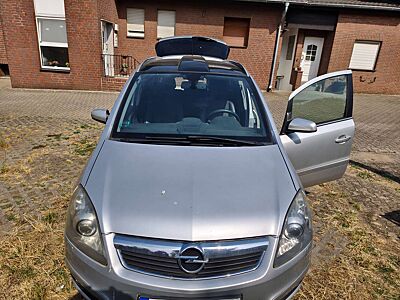 Opel Zafira Zafira 2.2 Cosmo