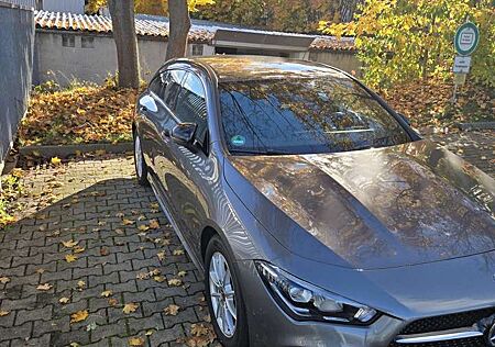 Mercedes-Benz CLA 180 Shooting Brake 7G-DCT AMG Line Mercrdes Garantie