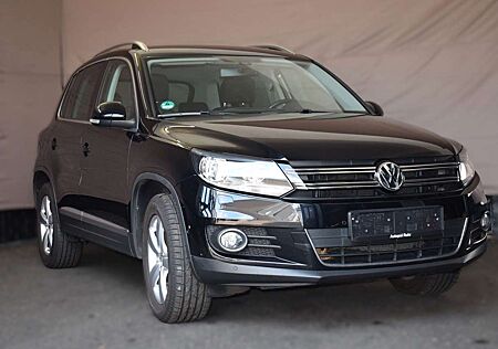 VW Tiguan Volkswagen 2.0 TDI Sport & Style BMT PDC SHZ