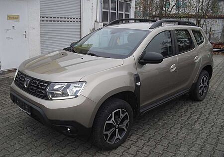 Dacia Duster SCe 115 2WD Comfort AHK Klima Sitzheizung ZV