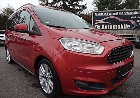 Ford Tourneo Courier EcoBoost 74kW Titanium/Navi