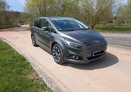 Ford S-Max 2.0 TDCi Aut. Allrad Titanium
