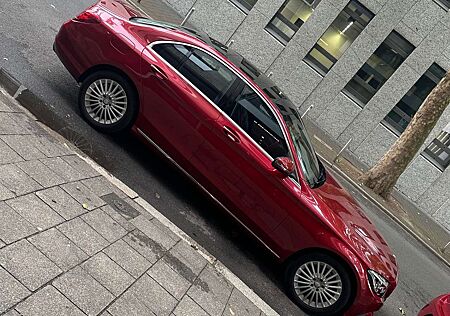 Mercedes-Benz 200