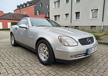 Mercedes-Benz SLK 200