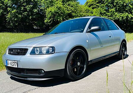 Audi A3 1.8 T quattro Ambiente