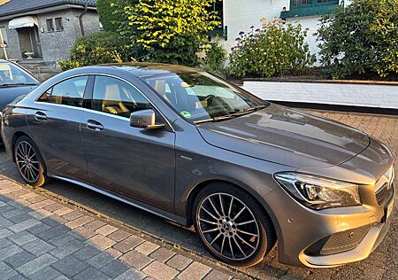 Mercedes-Benz CLA 200 7G-DCT Peak Edition