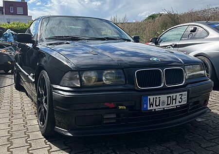 BMW 318is 318