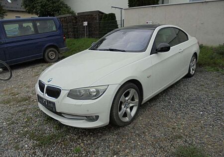 BMW 325 i Coupé