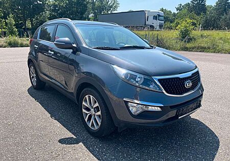 Kia Sportage 2WD NUR 27.278Km. Klima 1,6 Benzin Pano