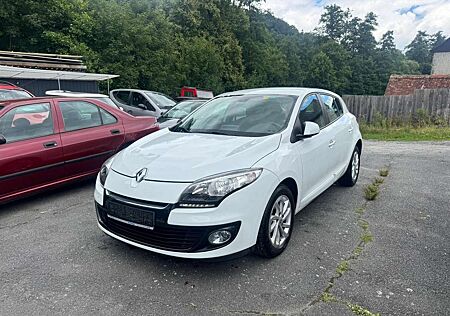Renault Megane dCi 110 FAP EDC Bose Edition