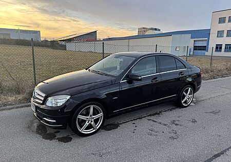 Mercedes-Benz C 350 CDI DPF 7G-TRONIC BlueEFFICIENCY Elegance