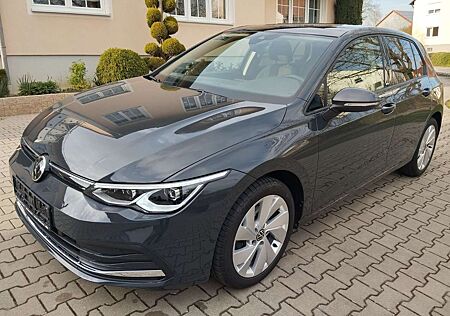 VW Golf Volkswagen VIII Lim. Active 1.4 TSI, Navi,PDC,R-Kamera