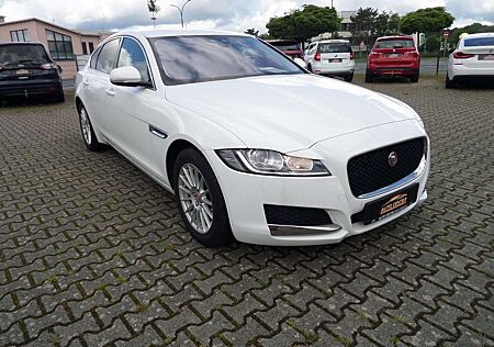 Jaguar XF Pure AUTOMATIK+1. Hand+Standheizung+Navi+Cam+SHZ