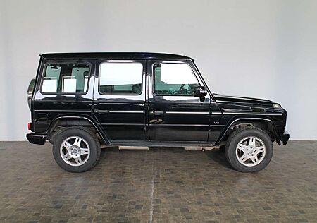 Mercedes-Benz G 400 CDI AWD, Schiebedach, Navi, Leder