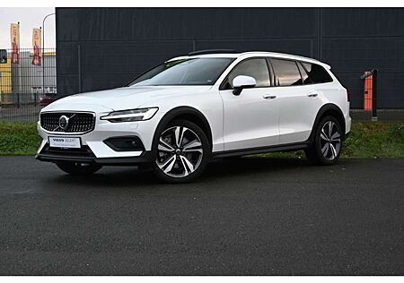 Volvo V60 CC B5 AWD Ultimate/B&W/S-Dach/Head-Up/StandH