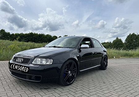 Audi S3 1.8 T quattro