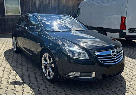 Opel Insignia Sports Tourer Diesel 2.0 CDTI