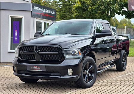 Dodge RAM 1500 ST QUAD CAB 5.7L V8 HEMI 4X2 AHK 6Sitze