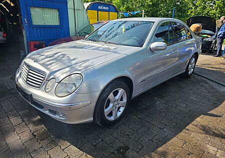Mercedes-Benz E 240 E -Klasse Tüv Neu 8.2026 AUTOMATIK PDC ALU