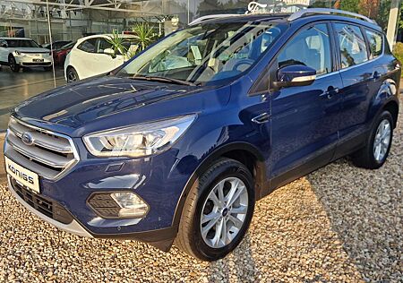 Ford Kuga Titanium "Navigation-Klimaatuomatik-Parkpilot"