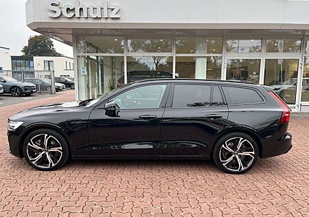 Volvo V60 T6 AWD Plug-in Hybrid Plus Dark Auto