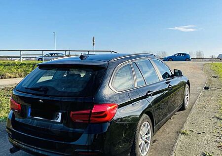 BMW 318d 318 Touring Aut. Advantage