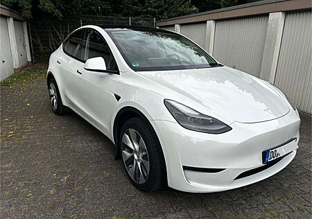 Tesla Model Y Long Range Dual Motor AWD AHK