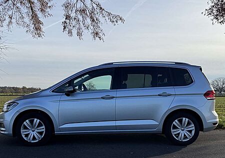 VW Touran Volkswagen Diesel 2.0 TDI SCR Highline LED 5 Sitzer AHK 8fach