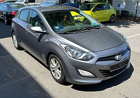 Hyundai i30 FIFA World Cup Edition1.6~EU5~PDC~KLIMA~NAVI