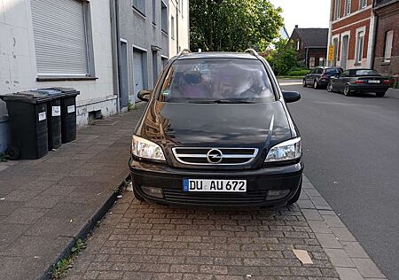 Opel Zafira 2.2 Edition