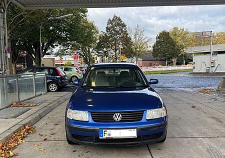 VW Passat Volkswagen 1.6 Comfortline