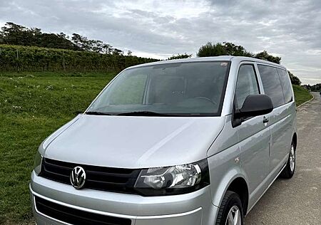 VW T5 Transporter Volkswagen DSG BMT Edition