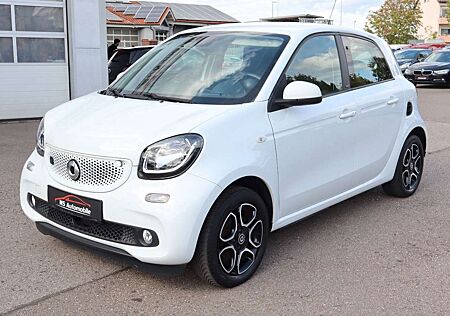Smart ForFour EQ_Leder_Kamera_Navi_Sitzhz_