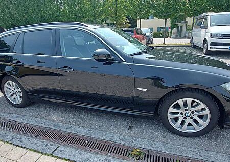 BMW 320i 320 Touring Edition Lifestyle Panorama Dach