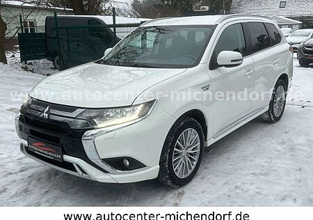 Mitsubishi Outlander PHEV 4WD
