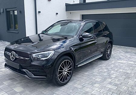 Mercedes-Benz GLC 300 GLC Plugin Hybrid AMG*DIST*PANO*AHK*BURMESTER