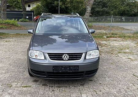 VW Touran Volkswagen 1.6 FSI Highline TUV NEU