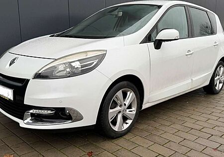 Renault Scenic Paris dCi-AUTOMATIK-NAVI-AHK-TÜV-Garantie
