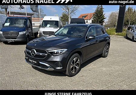Mercedes-Benz GLC 300 e 4M Avantgarde Distr. Pano AHK 360 uvm.